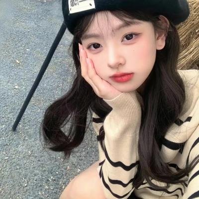 女学生和亨利先生